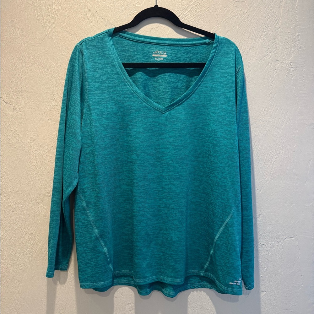 BCG Plus Women's Teal V-Neck Long Sleeve Workout Top